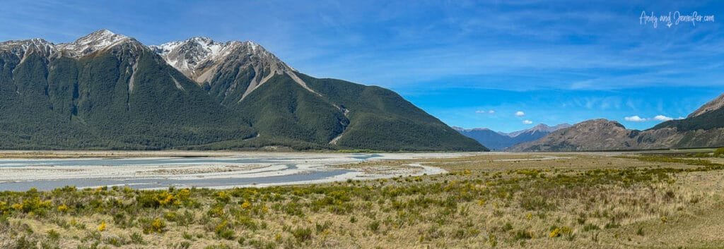 Wide valley with riverbed and mountains near Arthur’s Pass, South Island, New Zealand